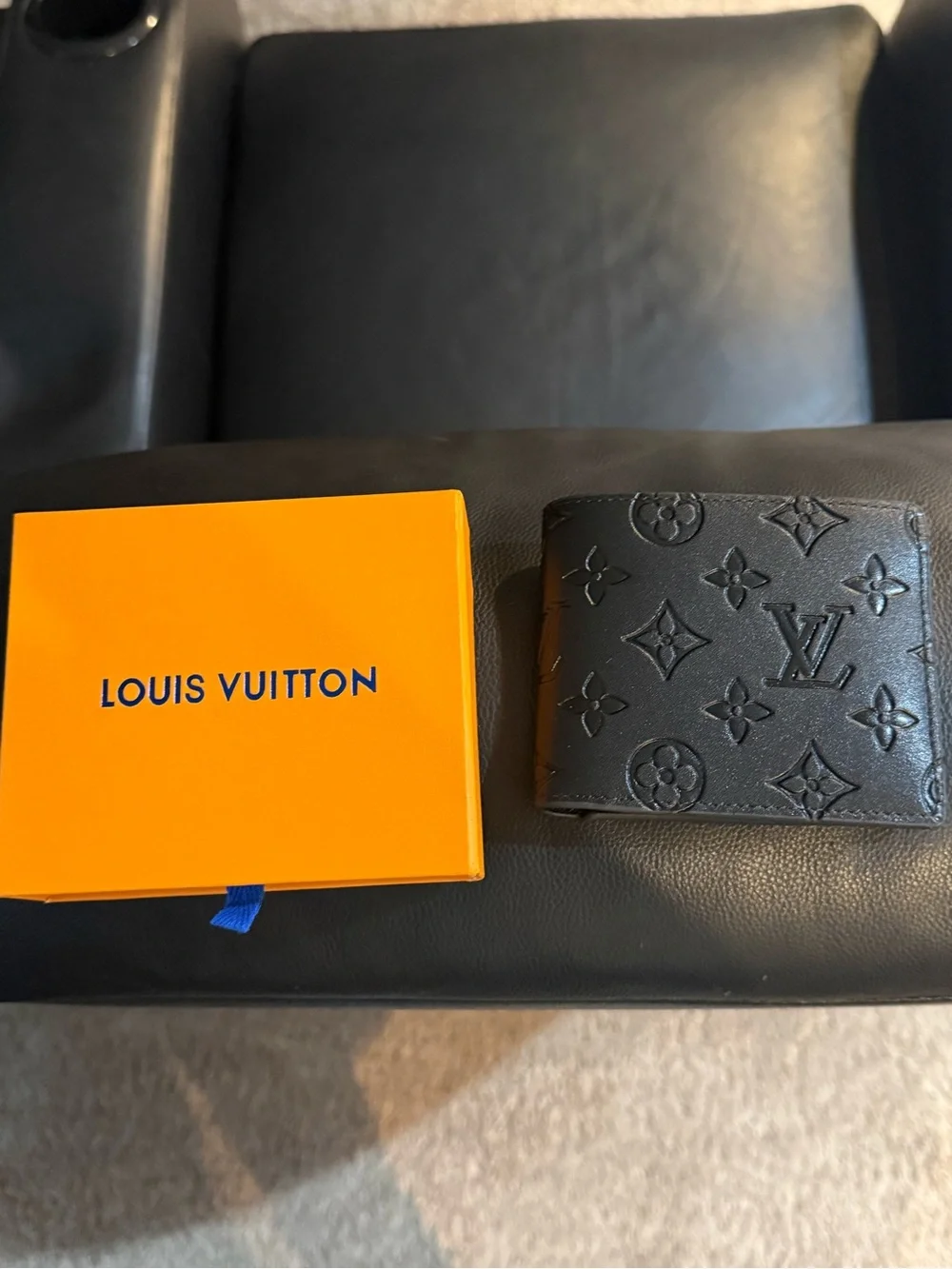 Louis Vuitton Mens Wallet (New)